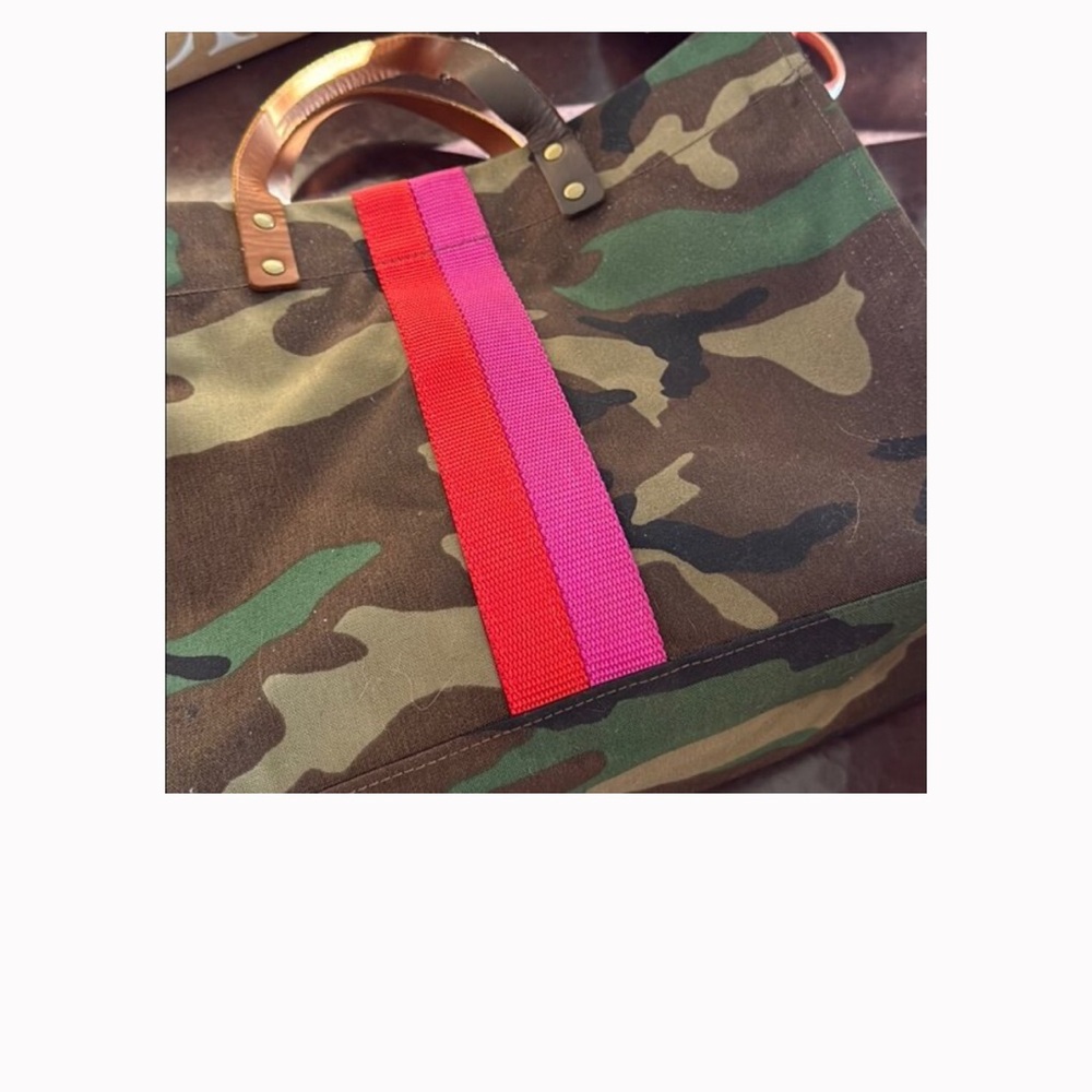 Parker Thatch Camouflage Tote Bag.